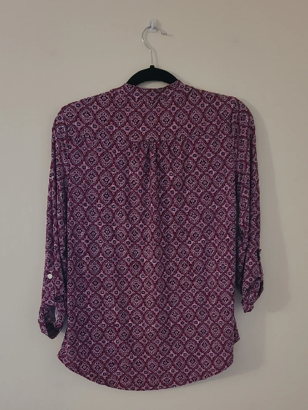 Westport Magenta Geometric Henley Blouse Size Med - Picture 3 of 5